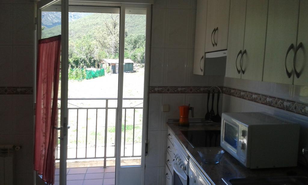 Apartamentos Rascafria Cerquilla Quarto foto